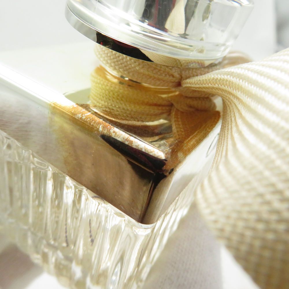 クロエ 未使用 香水 ほぼ未使用品クロエ オードパルファム ルミヌーズ