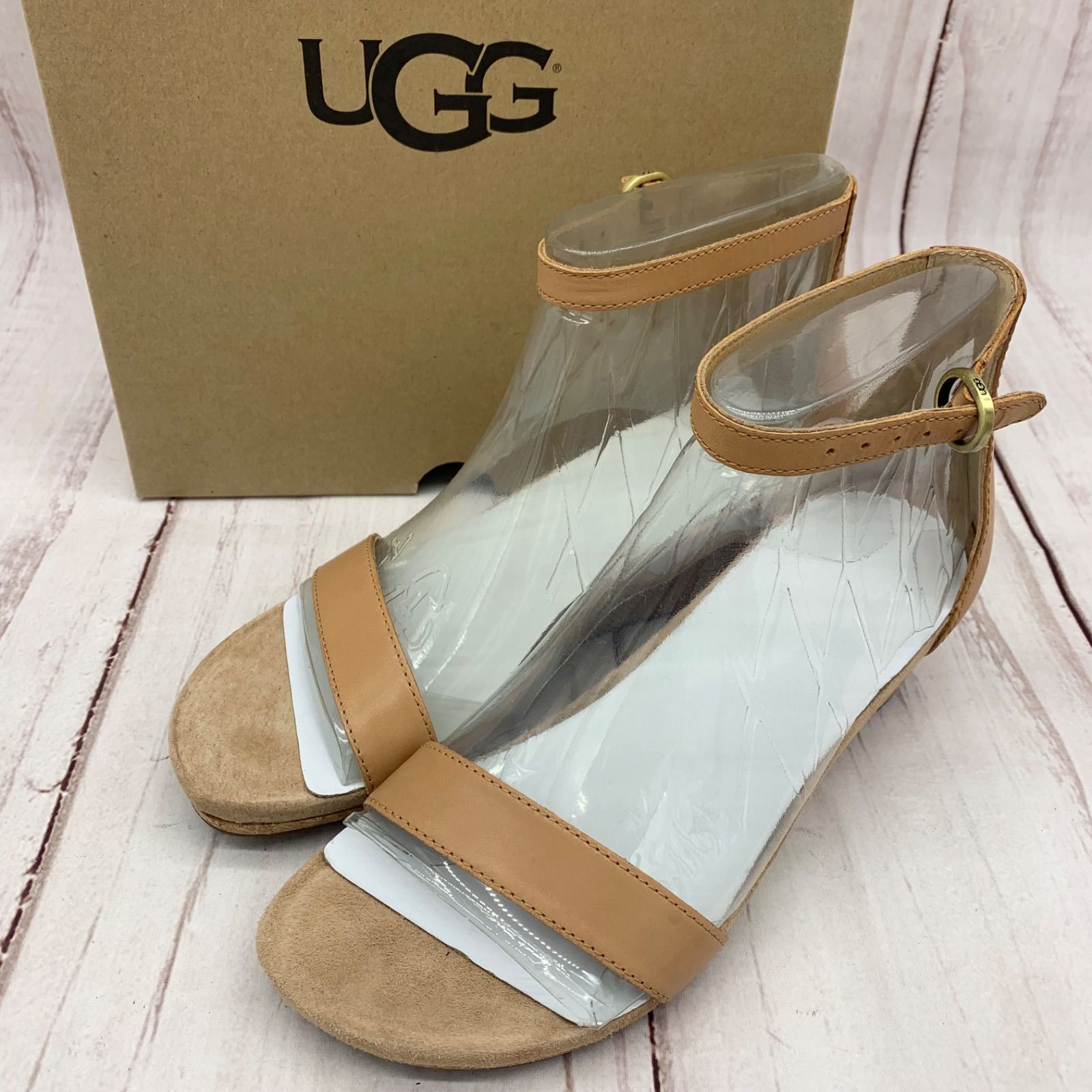 ☆ほぼ未使用 UGG アグ レザー サンダル レディース サイズ24cm