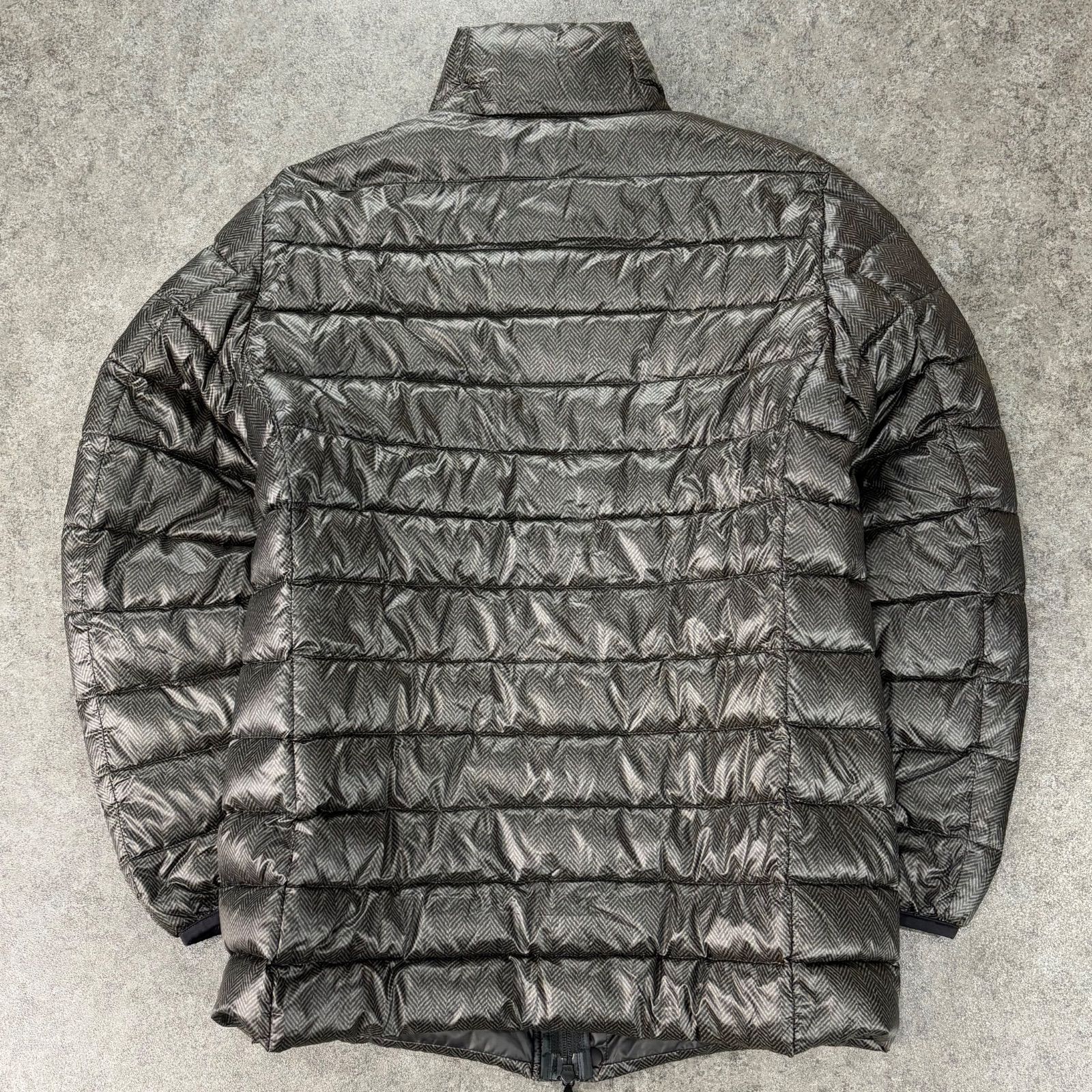 美品 UNIQLO ユニクロ ウルトラライトダウンジャケット ダウン90%入り 