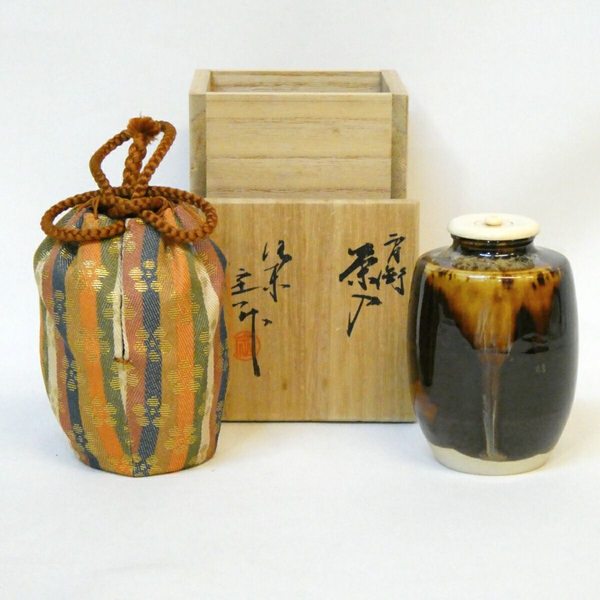 八月の特売品】桶谷定一作 肩衝茶入 高木間道 茶道具【中古 美品