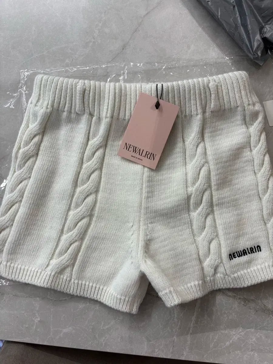 Newalrin カシミヤ ニット ショートパンツ