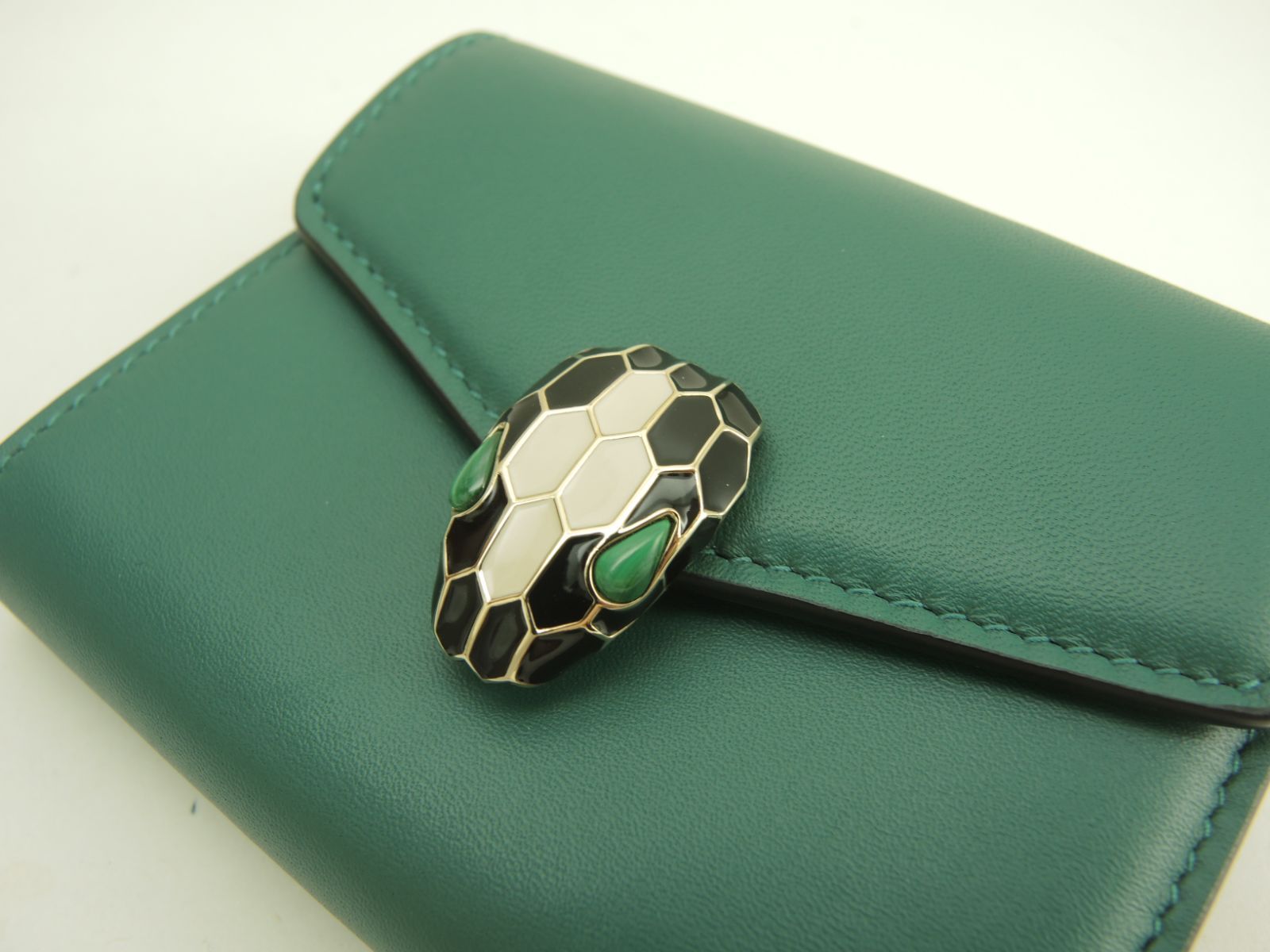 ブルガリ 三折財布 セルペンティ レザー緑 フォーエバー ミニ