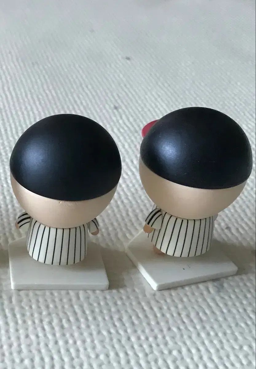 TWINS