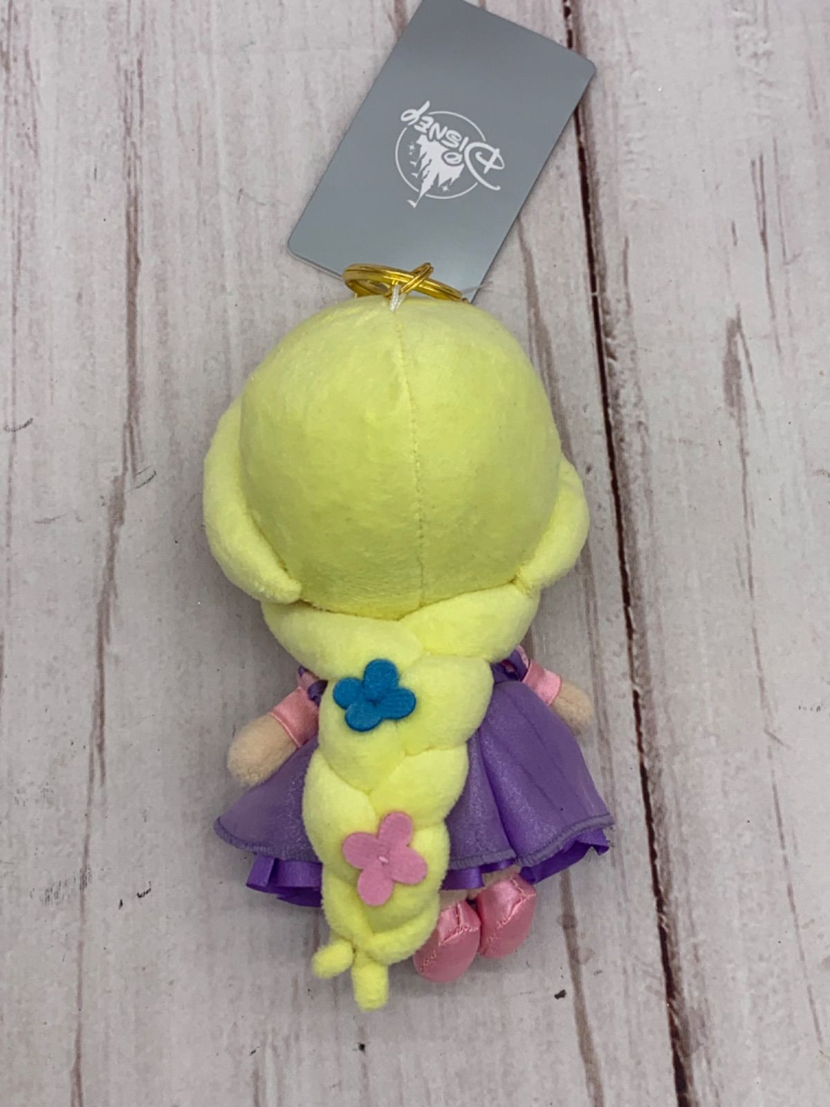 Disney - ラプンツェル　tiny  ぬいぐるみキーチェーン　 ディズニー　新品未使用 タグ付き Disney ディズニーストア 塔の上のラプンツェル TINY