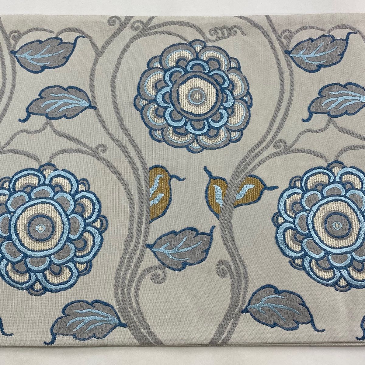 花唐草　淡小豆色　刺繍　薄い茶色 花柄 袋帯　リバーシブル　長尺　正絹 反物 秀品 小紋 花唐草 茶色 正絹 【中古】 - メルカリ
