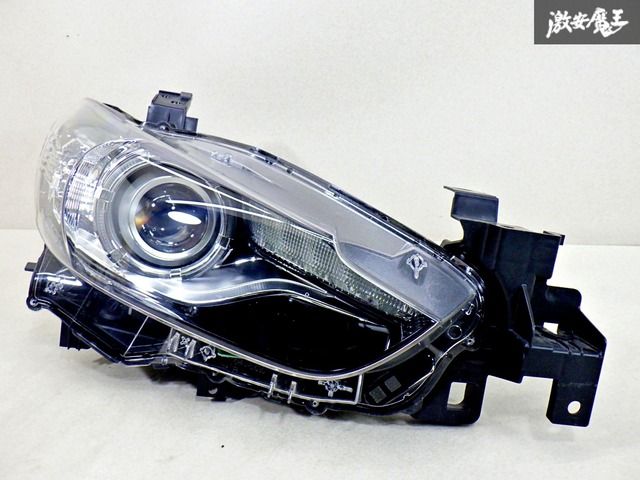 マツダ純正 LDA-GJ2FW アテンザワゴン 前期 LED スカッフプレート キッキングプレート 1台分 GHP9-68720 GHP9-68740 即納 棚 マツダ純正 LDA-GJ2FW アテンザワゴン 前期 LED スカッフプレート キッキングプレート 1台分 GHP9-68720 GHP9-68740 即納 棚