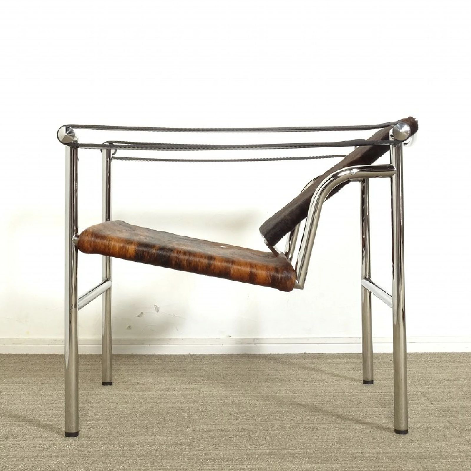 カッシーナ lc1     美品！ ◾︎SELUNO◾︎ 【短期展示超美品】Cassina カッシーナ LC1