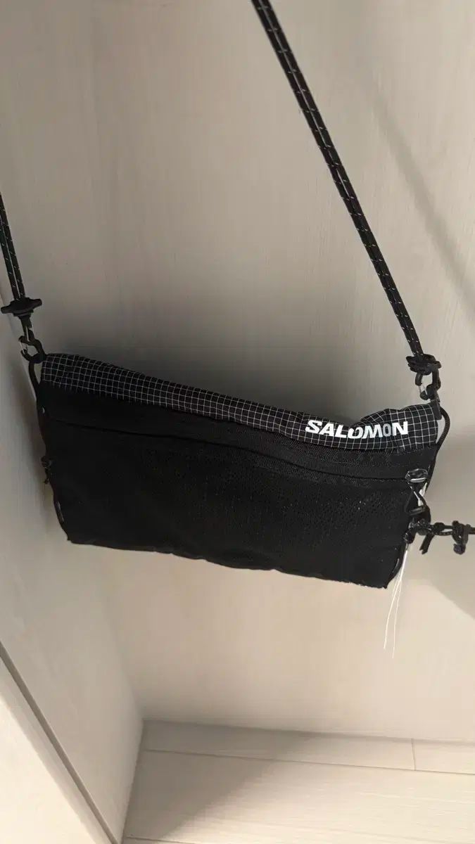 SALOMON サコシュ サロモン クロスバッグ ／ トラジェ 5L サコッシュ