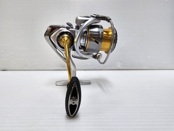 ダイワ　21フリームス LT2500 スピニングリール　美品 中古品】 ダイワ Daiwa スピニングリール 21 フリームス LT 2500