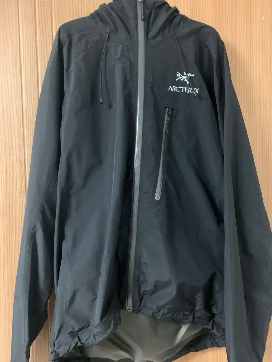 販売 ARC TERYX アークテリクス スコーミッシュ M