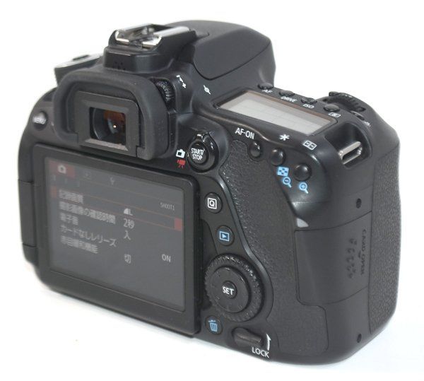 Canon 一眼レフ Eos80D ef-s18-135レンズセット