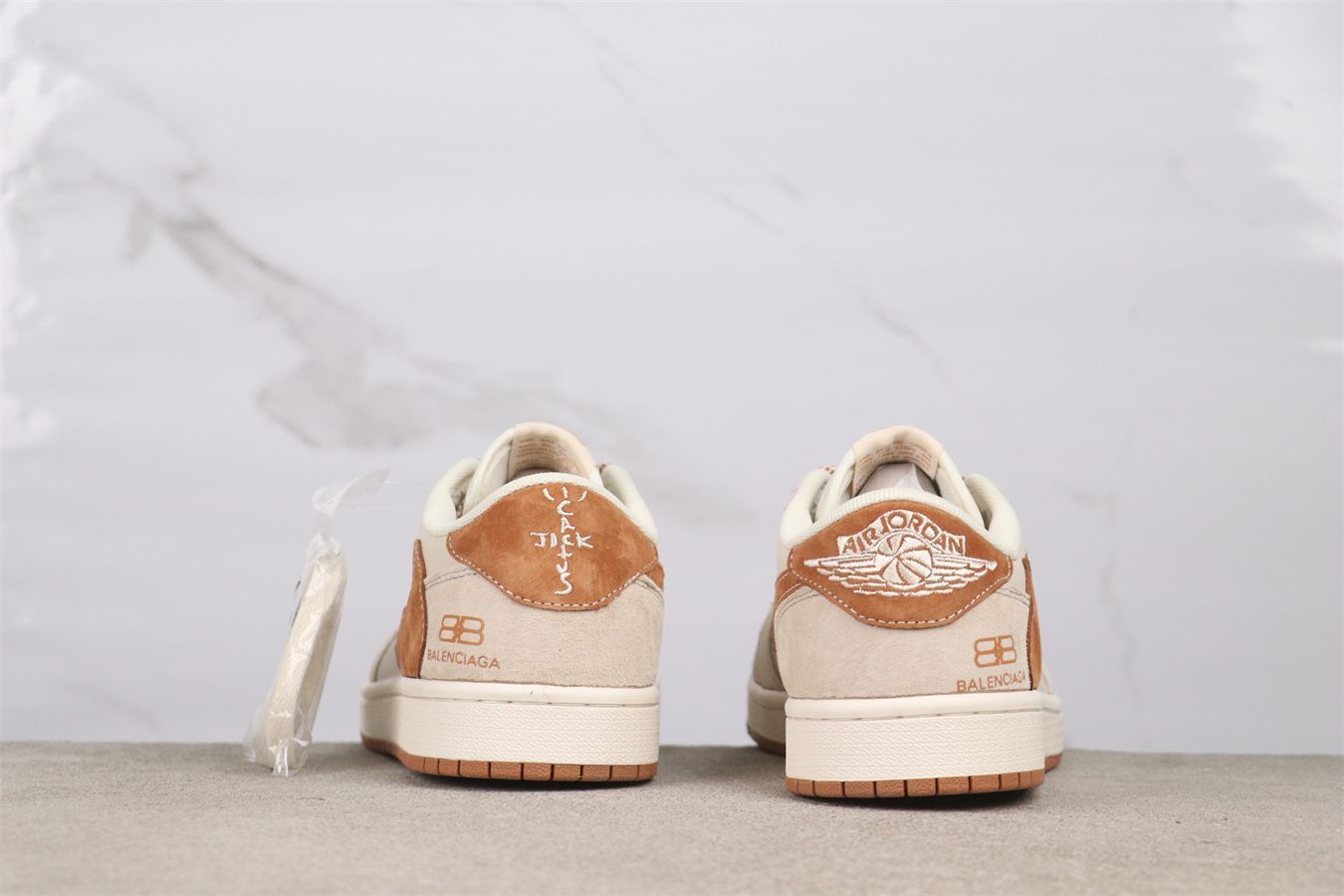 ジョーダン AJ1 ジョーダン1代ローカットシリーズ エアジョーダン 1 ロー XS3086-014 KIN-KAAI_COM