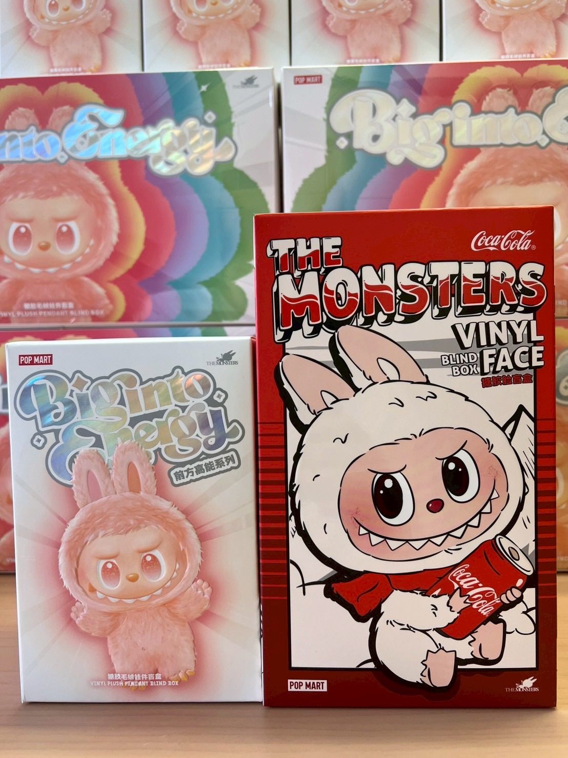 未開封 正規品 ラブブ THE MONSTERS Macaron Big into Energy - POPMART COLA コカコーラ ２ピース