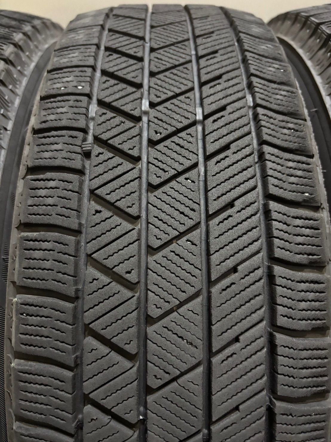 ルーミー タンク スタッドレスタイヤ 14インチ 21年式 BS BLIZZAK VRX2