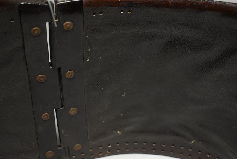 蔵A4633a】時代武具 鉄造 鎧胴 甲冑 江戸時代 鎧 販売｜鉄錆地