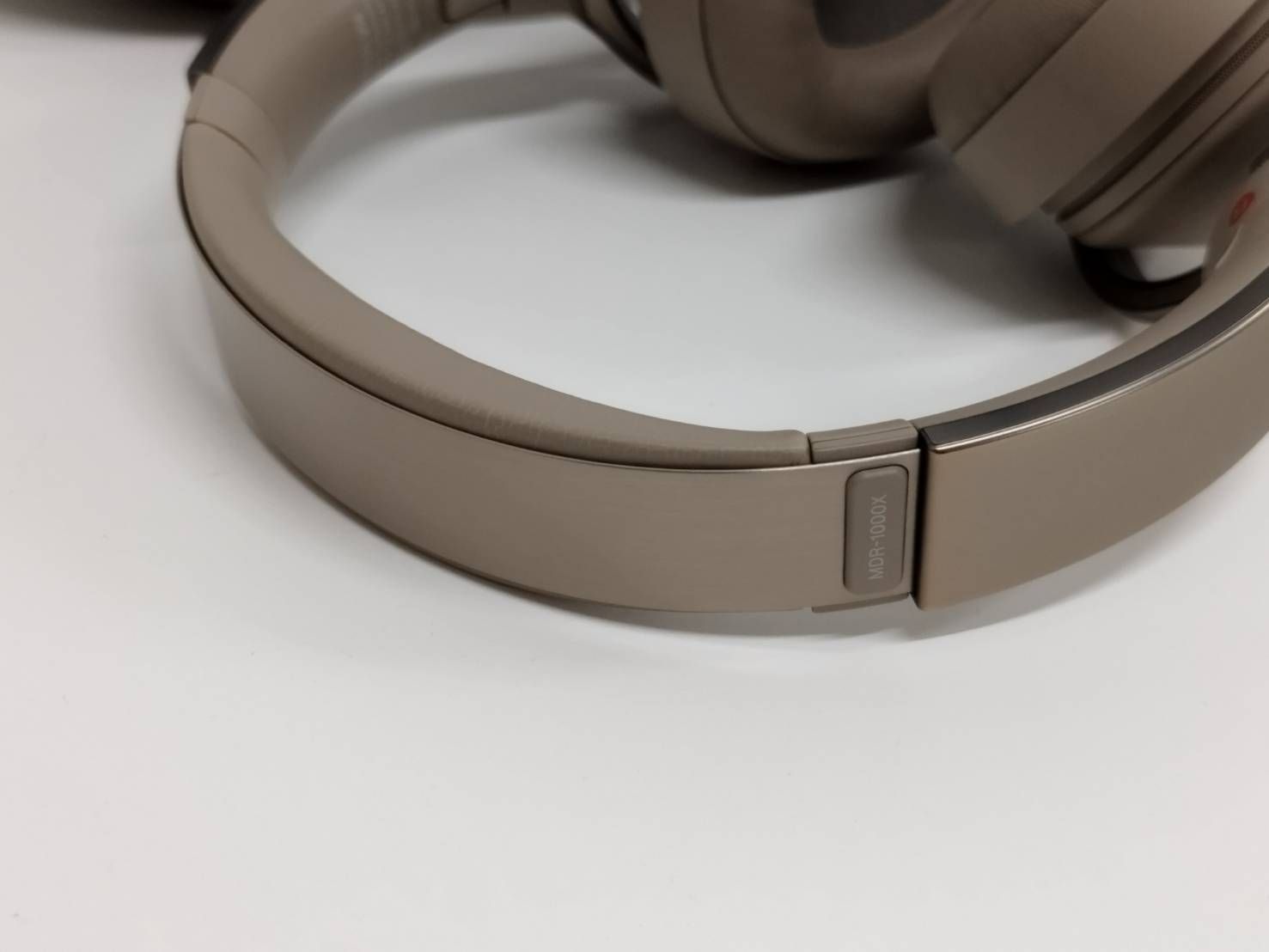 MDR-1000X ソニー　ワイヤレスヘッドホン　中古