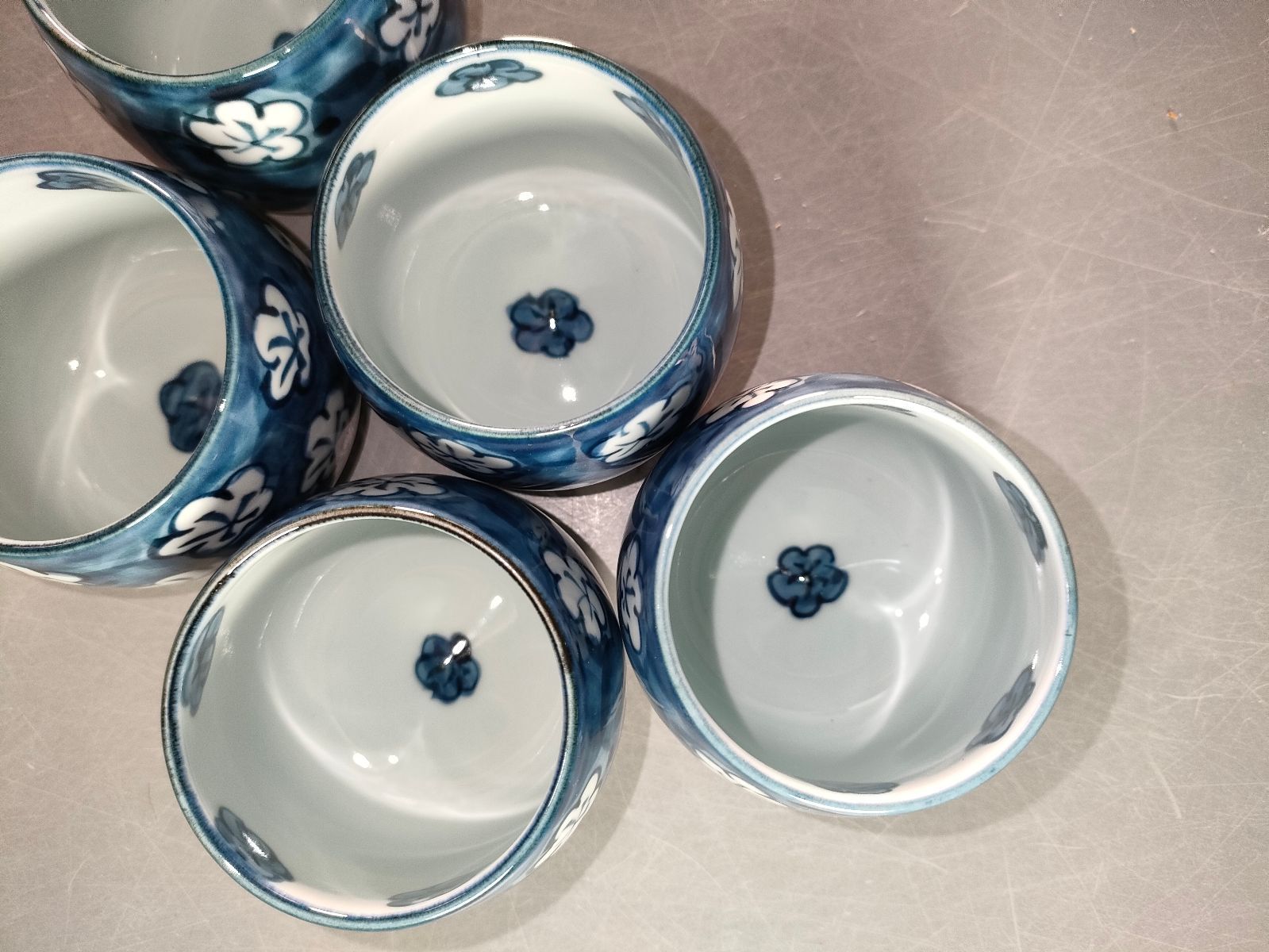 S4-1/有田焼/舘林源右衛門窯/古染風梅紋茶器/湯呑/急須/ オンライン