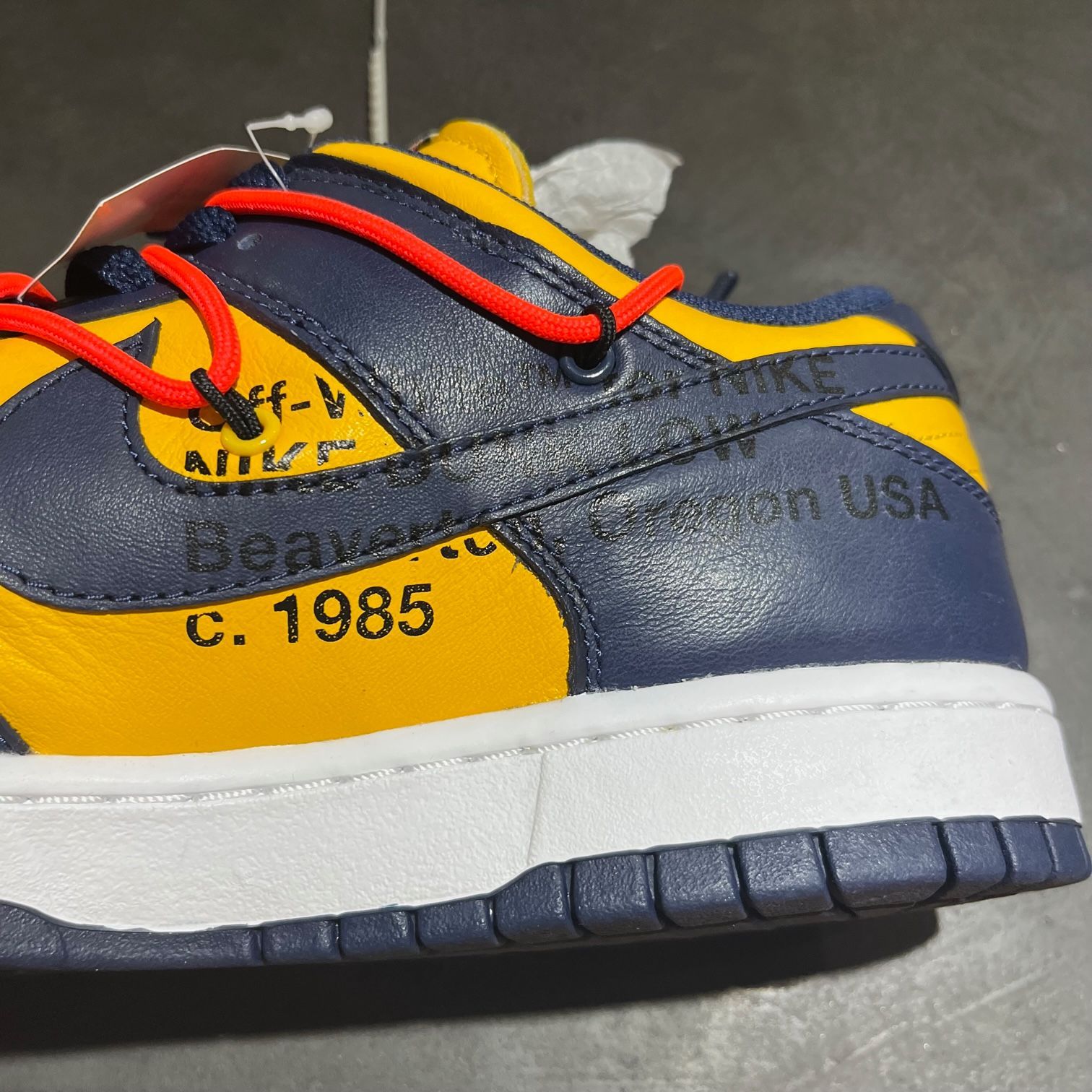 未使用 OFF-WHITE × NIKE dunk low ダンクロー スニーカー ナイキ オフ 