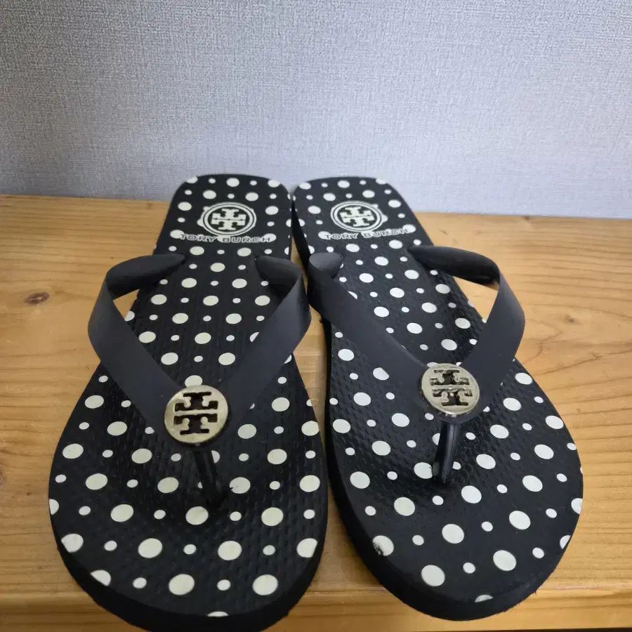 Tory Burch(トリーバーチ) 235 ー 240 サンダル ビーチサンダル