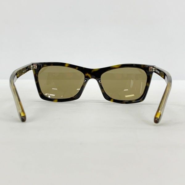 BALENCIAGA サングラス　美品　ベージュ BALENCIAGA サングラス BB0006S002 54□18-140 美品 眼鏡 メガネ