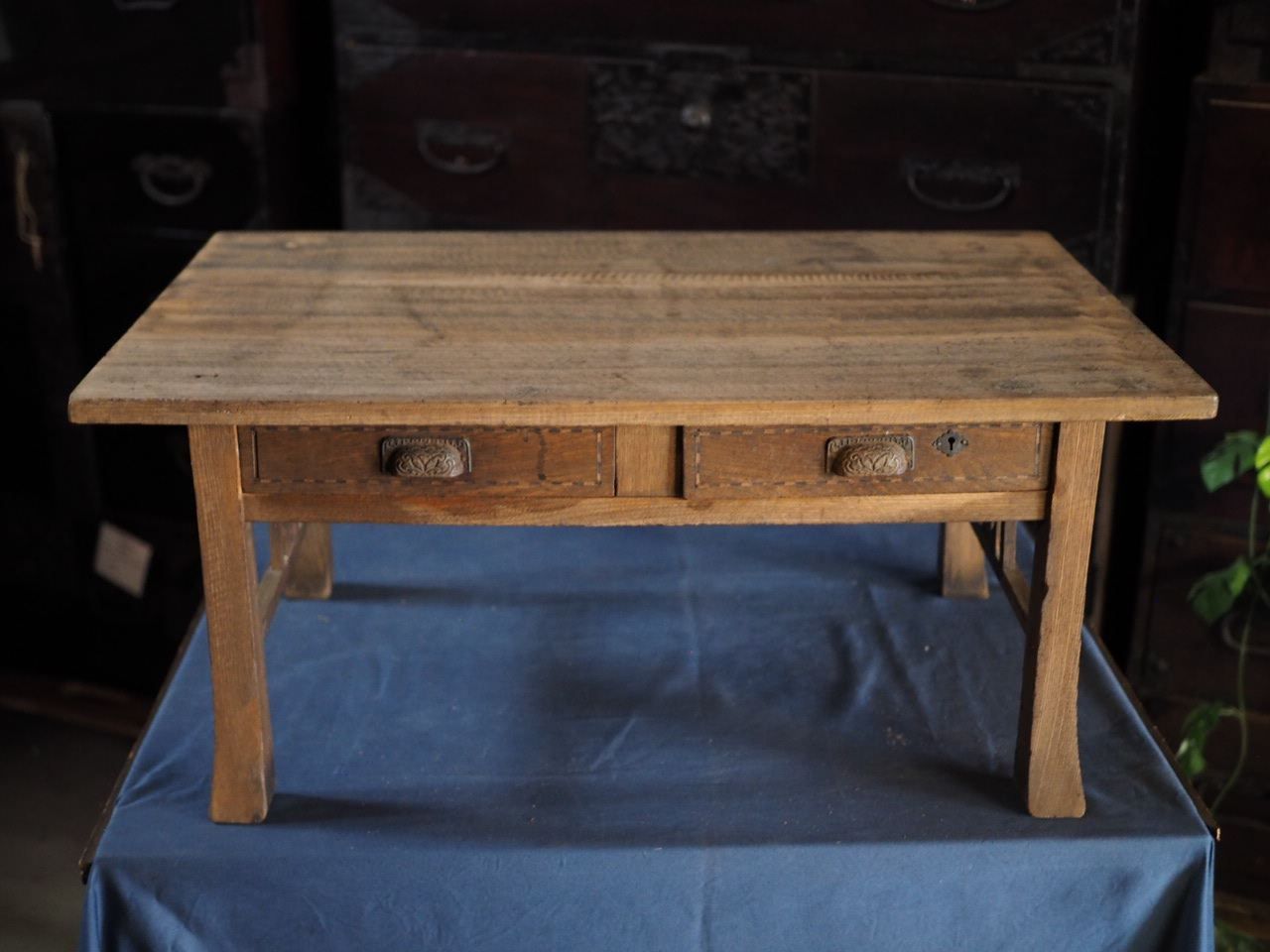 透かし彫枯れた味わいの文机 大正時代 古録展 送料無料 品番F4492