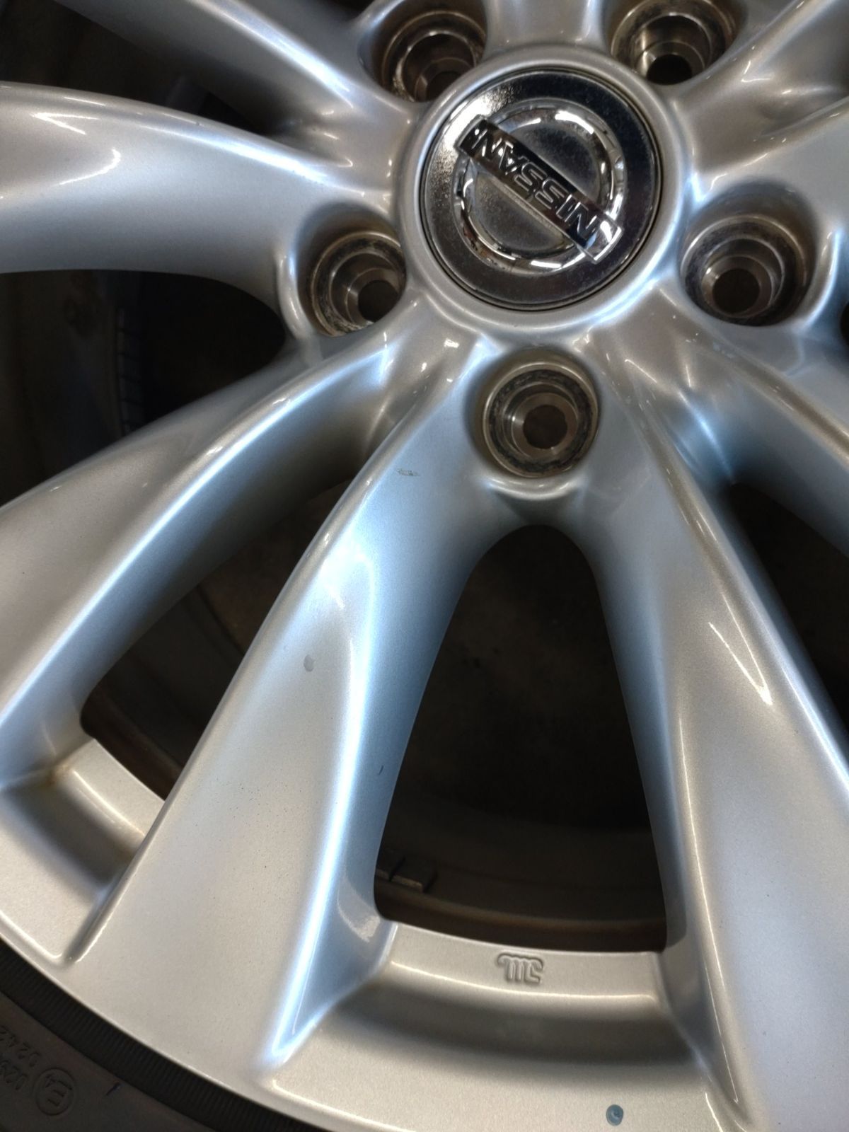 ◇送料込み◇ 245/50R18フーガ純正　中古タイヤホイール4本 ホイールのみ販売可能】ニッサン Y51 フーガ 純正 18in 8J +43