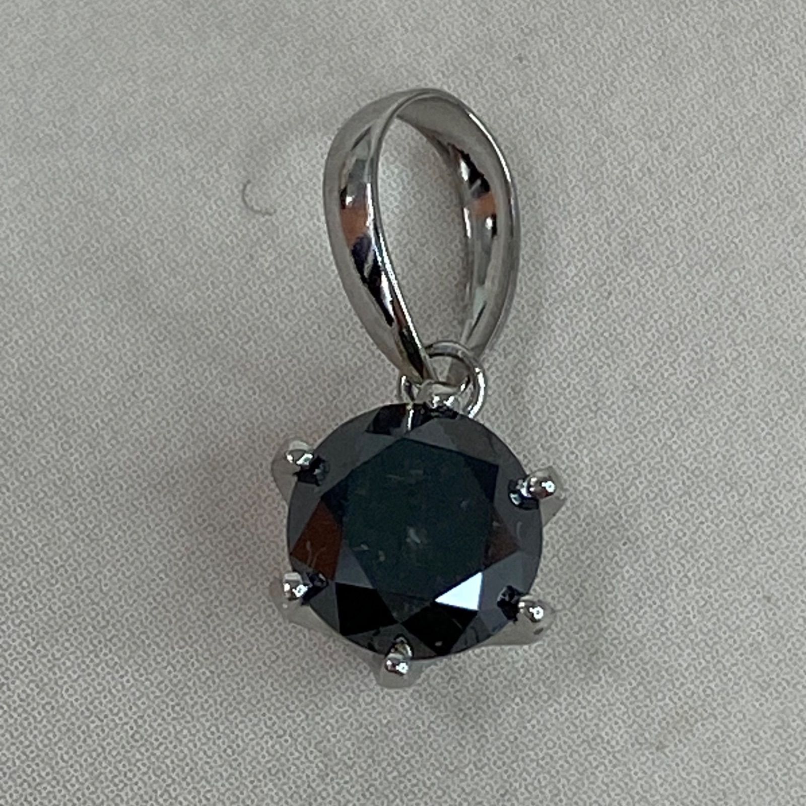 pt900 プラチナペンダント ブラックダイヤモンド 0.9ct - メルカリ