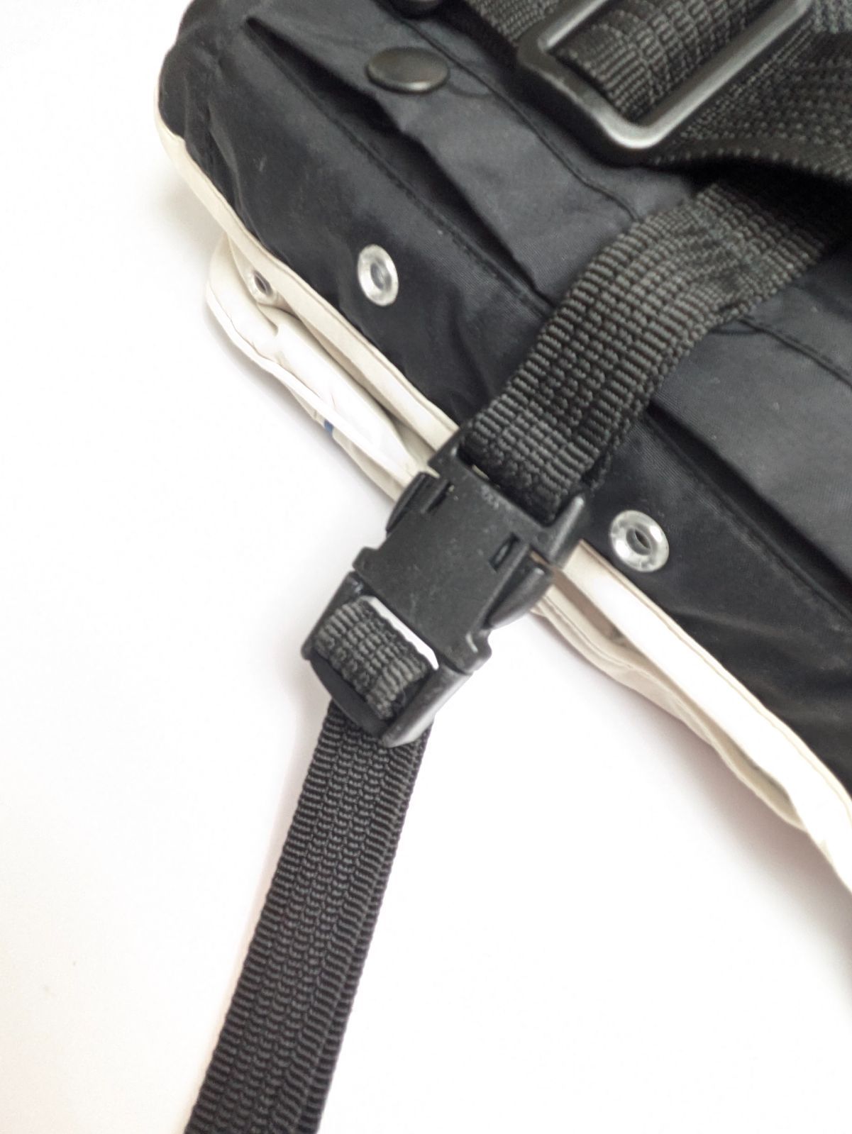 新品続々入荷中! 1 品 ダイワ フローティングベスト DF-3605 L寸