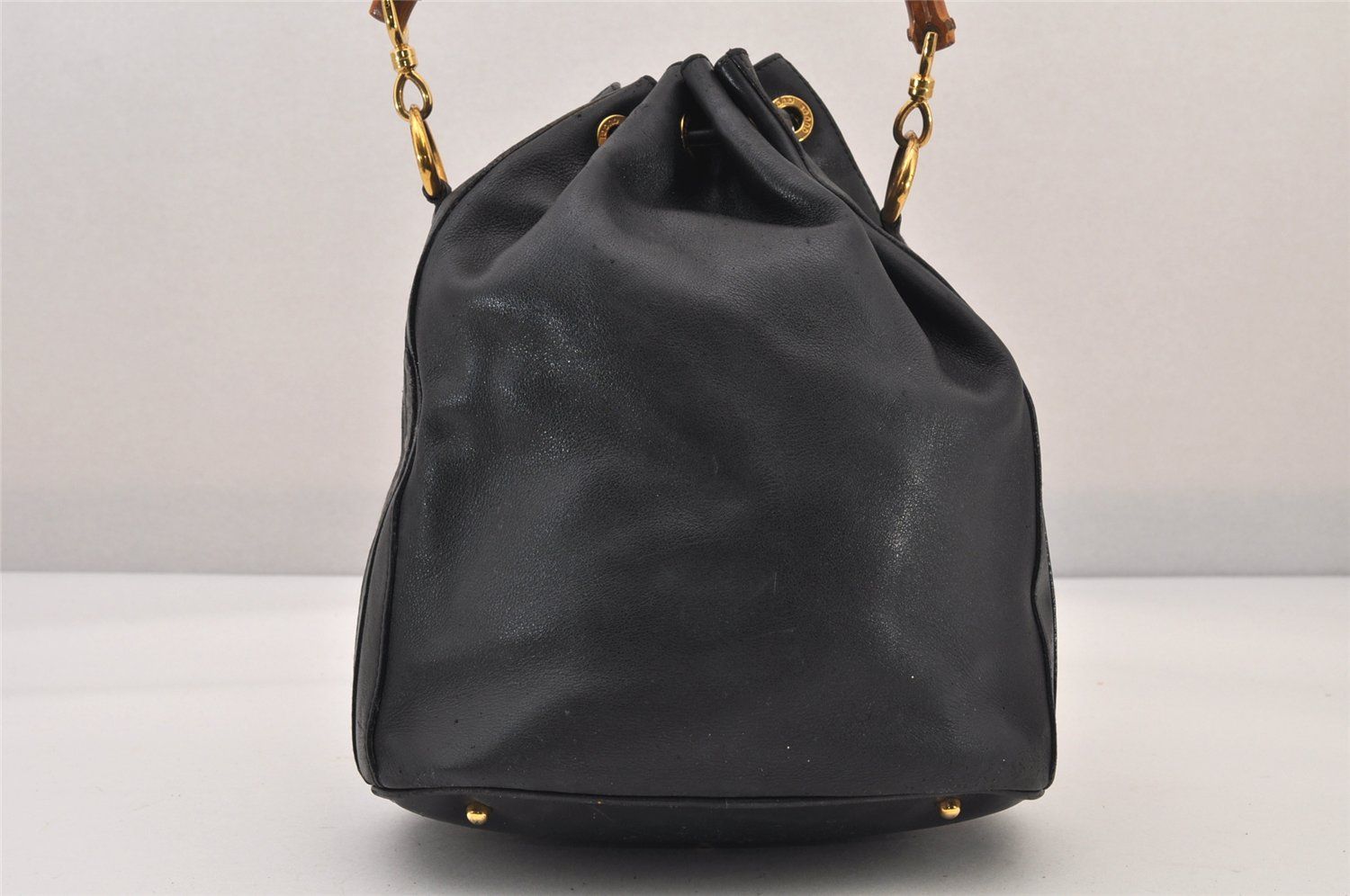 【極美品】GUCCI グッチ バンブー 2way ボディバッグ 巾着型 ブラック 極美品 グッチ バンブー 巾着 2way ショルダーバッグ ハンド