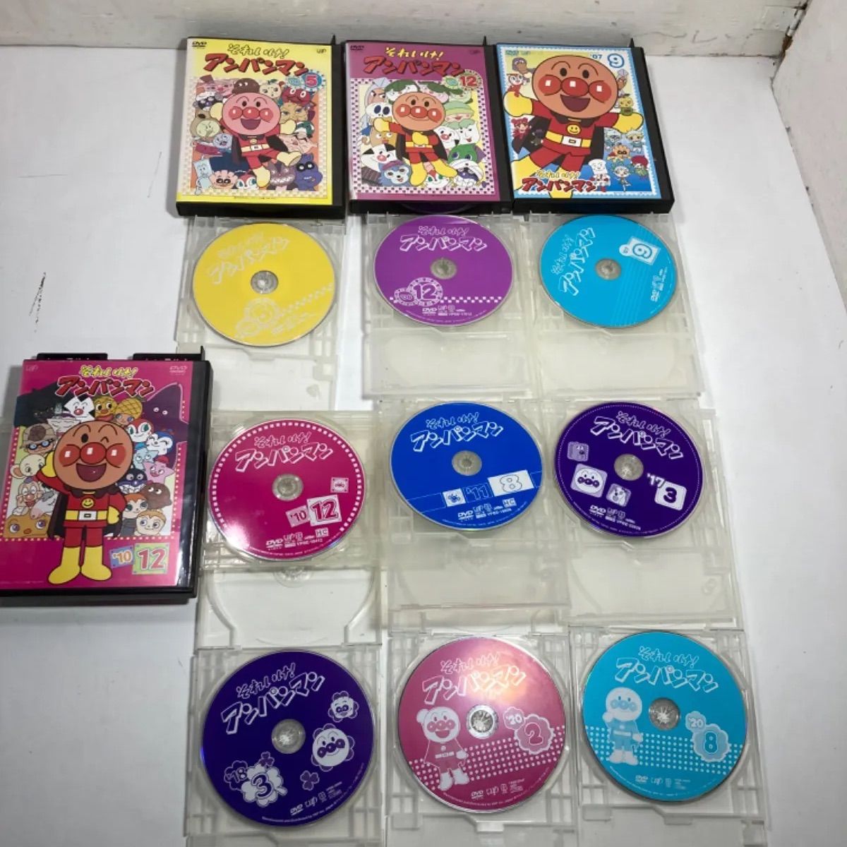 ☆アニメ それゆけ！アンパンマン レンタル落ちDVD 29本 まとめ