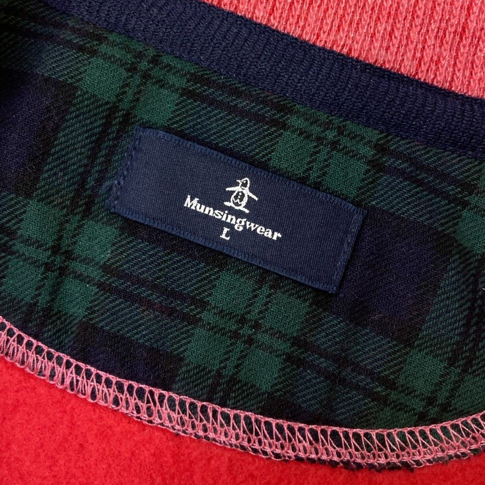 サイズ：L MUNSING WEAR マンシングウェア 2023年モデル ハーフジップ ニットセーター 裏起毛  ピンク系 [240101435294] ゴルフウェア メンズ ストスト サイズ：L MUNSING WEAR マンシングウェア 2023年モデル ハーフ