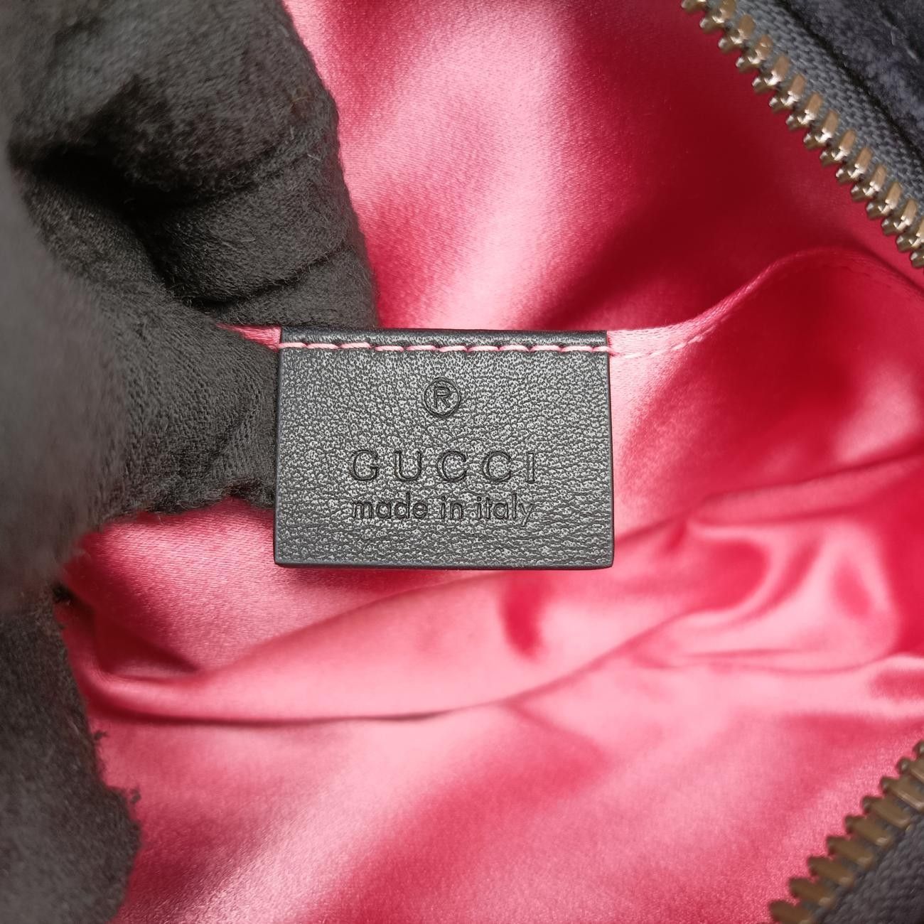 グッチGucciGGマーモントブラックベロア476434C025835532