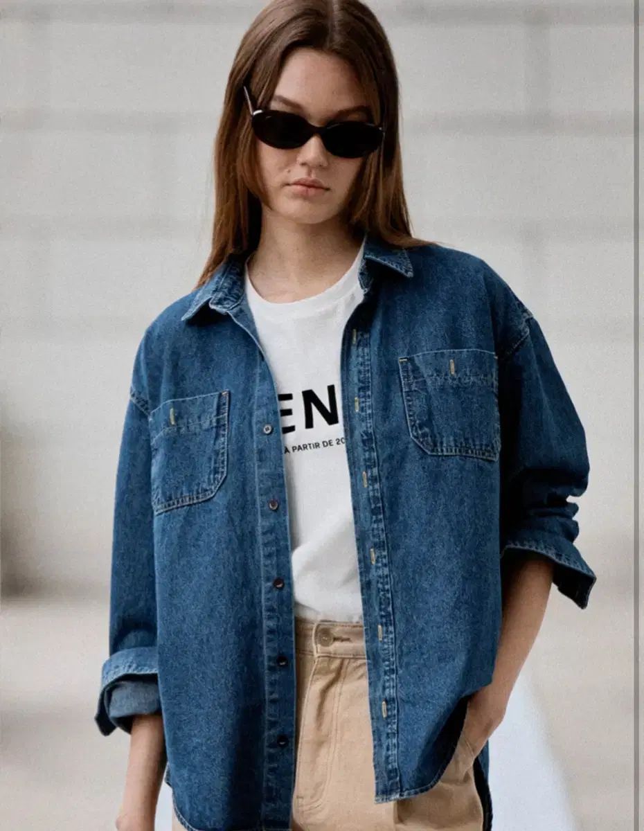 シエンヌ デニムシャツ washed denim shirt