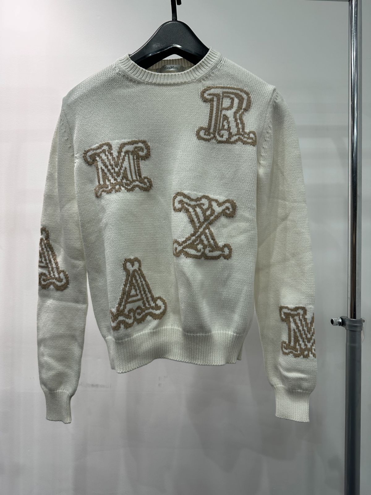 ピンクハウス♡フリルデザイン♡ストライプのブラウスとスカートの