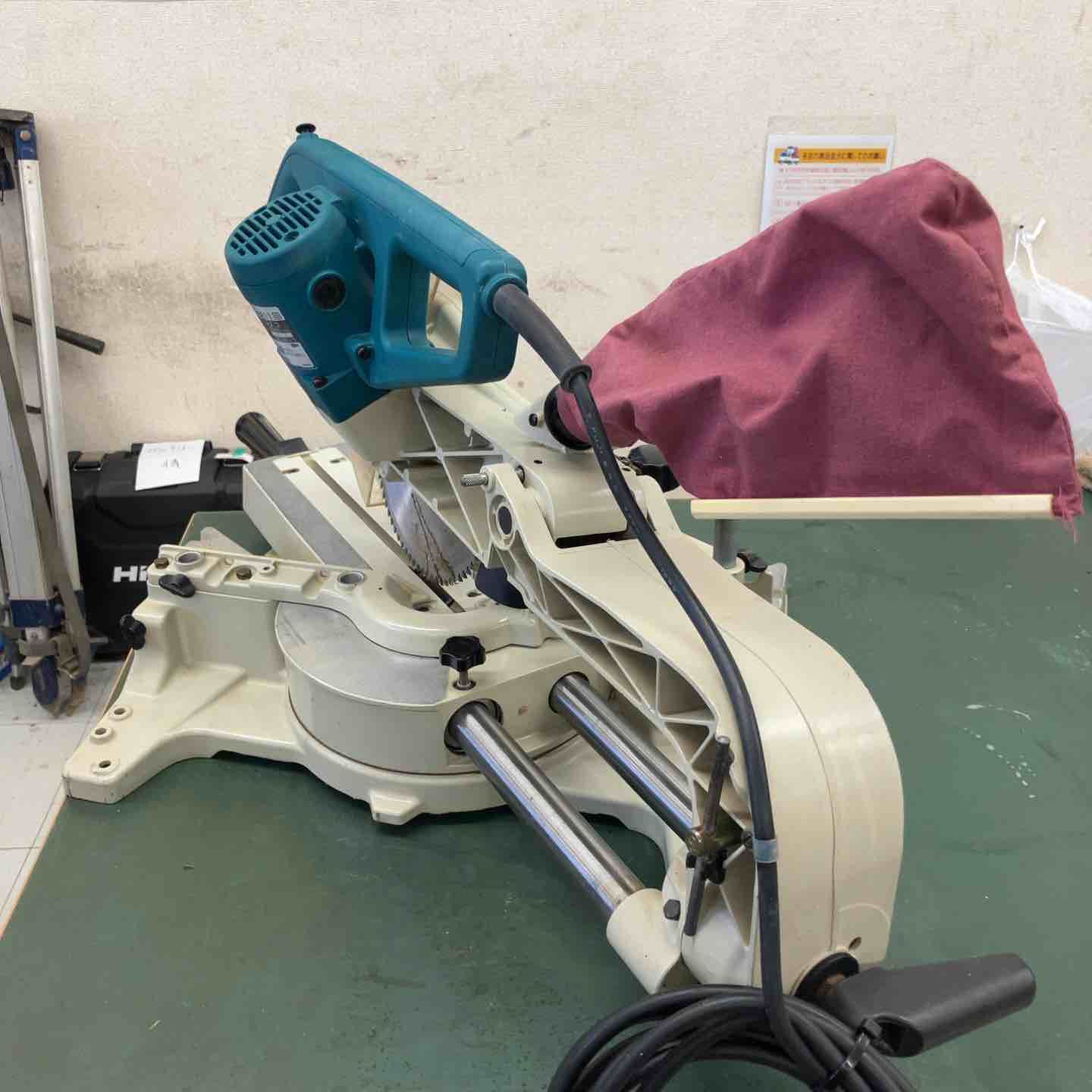 マキタ makita 216mm卓上スライド丸ノコ LS0811 鴻巣店