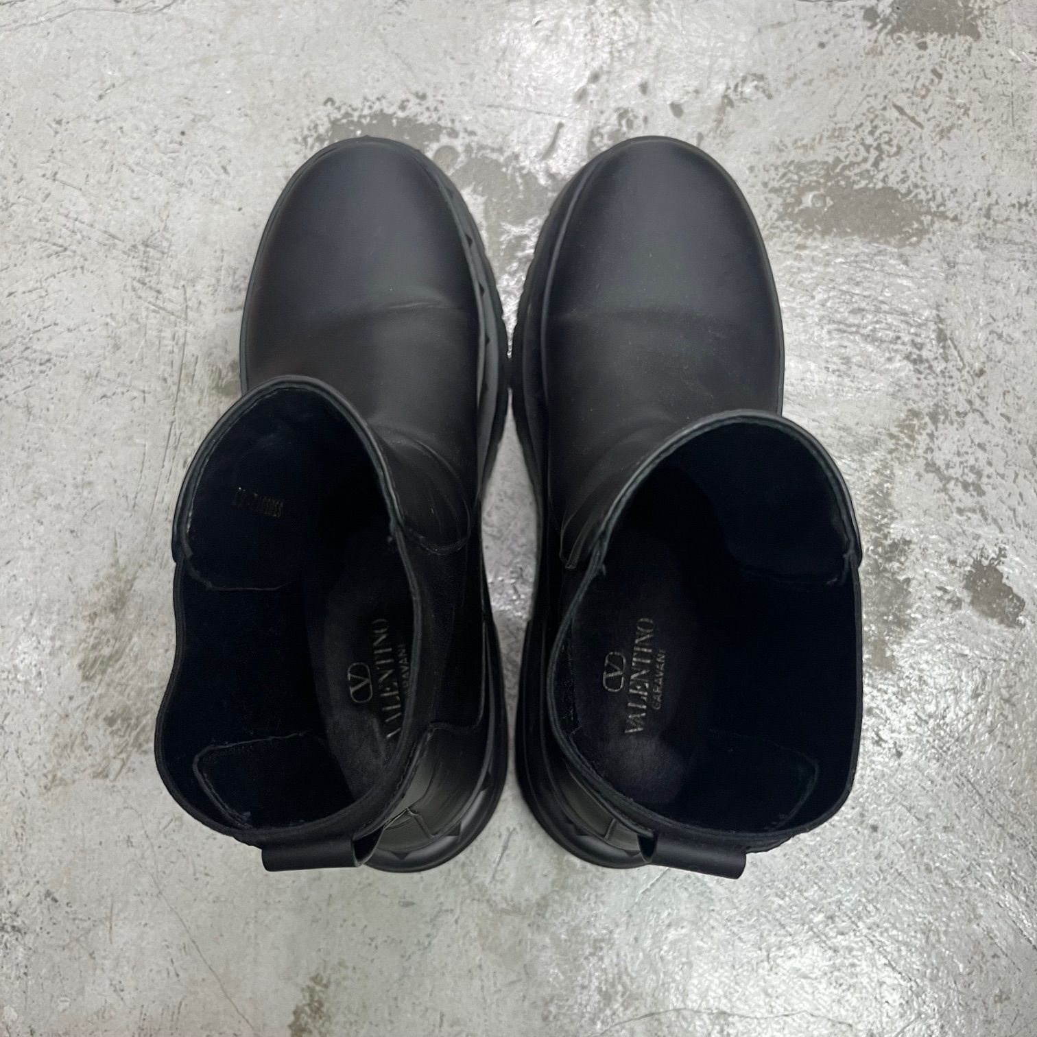 【ヴァレンティノ】サイドゴアブーツ　ロックスタッズ　黒　レザー　35.5 ヴァレンティノ】サイドゴアブーツ ロックスタッズ 黒 レザー