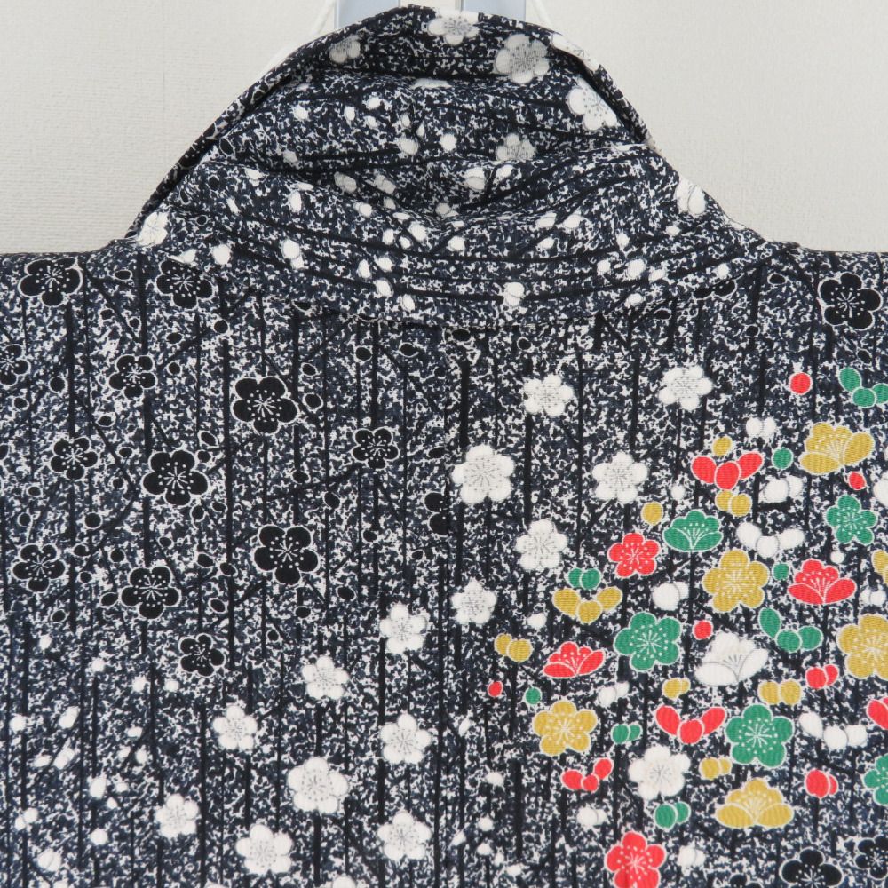 小紋 たたき染めに梅文様 単衣 広衿 白色 黒色 正絹 仕立て上がり