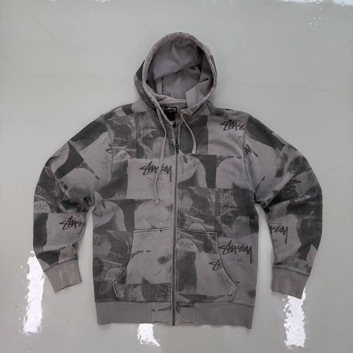 STUSSY STUSSY(ステューシー) フード付き ジップアップパーカー （ L 