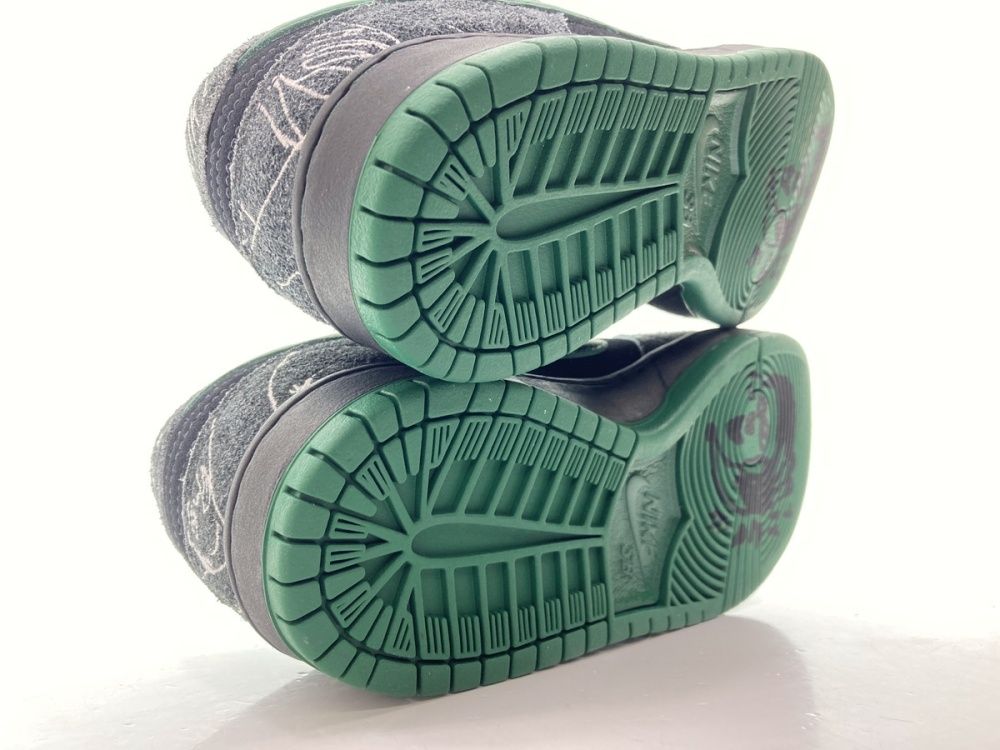 ナイキ NIKE 24年製 × THERE SKATEBOARDS ゼア スケートボード