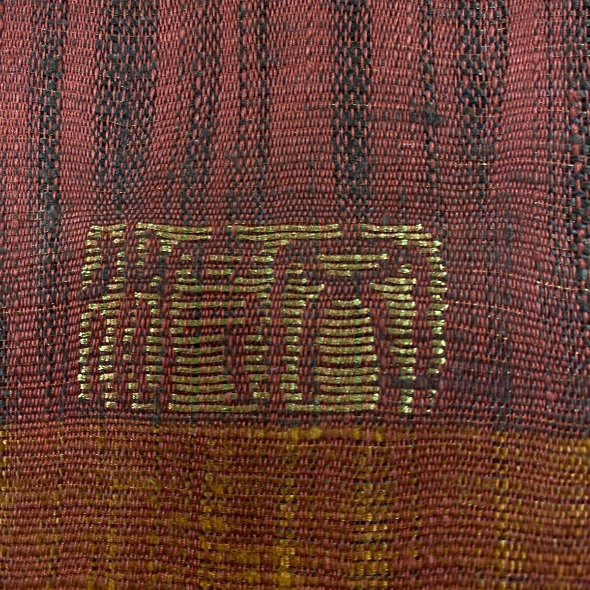袋帯 美品 秀品 お太鼓柄 正絹 【中古】 楽天市場】袋帯 美品 秀品 龍 雲 金糸 箔 灰紫 お太鼓柄 正絹 【中古】 : バイセル 楽天市場店 