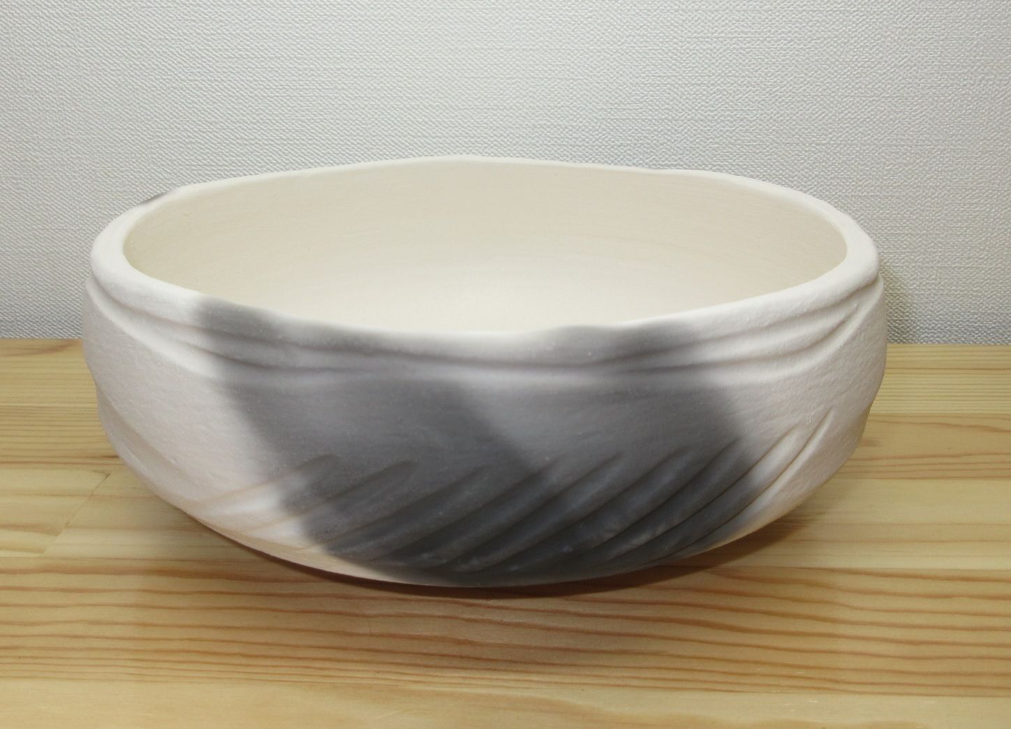 逢絢亭 茶道具 水屋道具 灰器 楽焼 白楽 炉用 松楽窯 紙箱入り