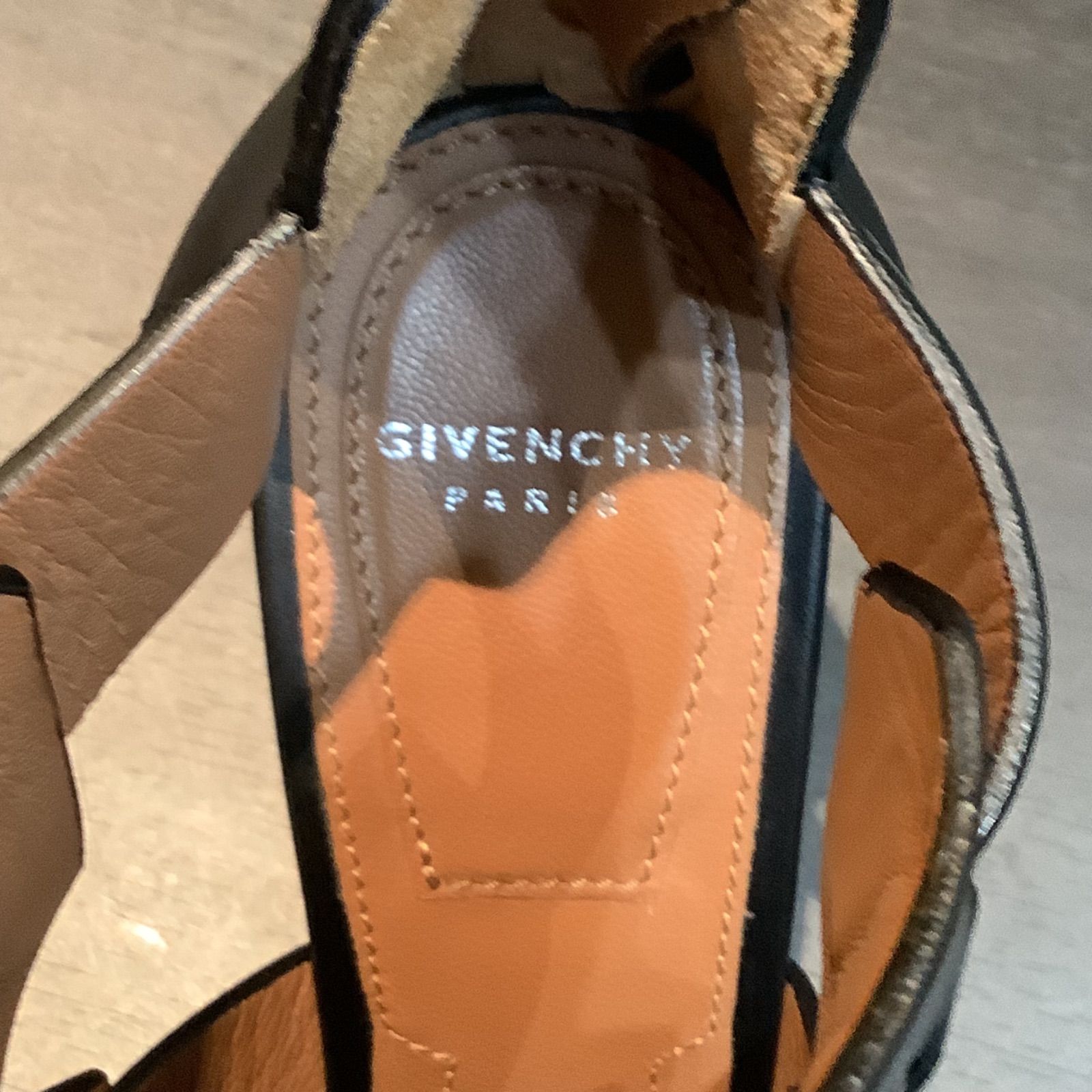 未使用 Givenchy ブラック サンダル 収納袋付き 楽天市場】GIVENCHY