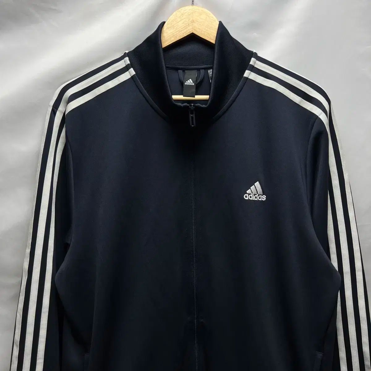 送料込み　adidas 黒 3本ライン ジャージジャケット　ヨーロッパモデル adidas アディダス 黒 ジャージ上下セット 3本ライン - メルカリ