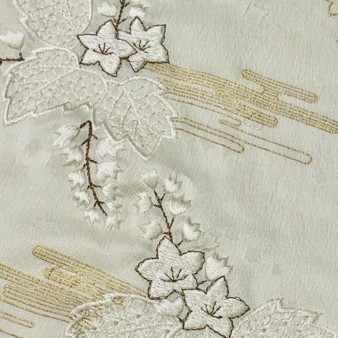 2点セット【小紋】目を惹く洒落味満載　正絹　花唐草　乳白色　ご奉仕価格❣️ 2点セット【小紋】目を惹く洒落味満載 正絹 花唐草 乳白色 ご奉仕