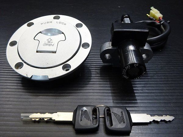 リサイクルnc39　CB400SF純正キーセット CB400SF VK スーパーフォア VK 1999年式 BC-NC39 キーセット