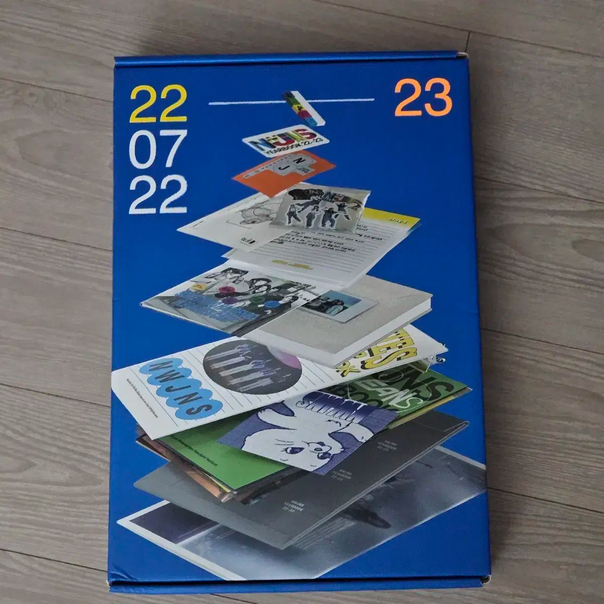 Newjeans ニュージーンズ シーグリ year book まとめ売り NewJeans(ニュージーンズ・ニュジ) YEARBOOK + 2025 シーズン