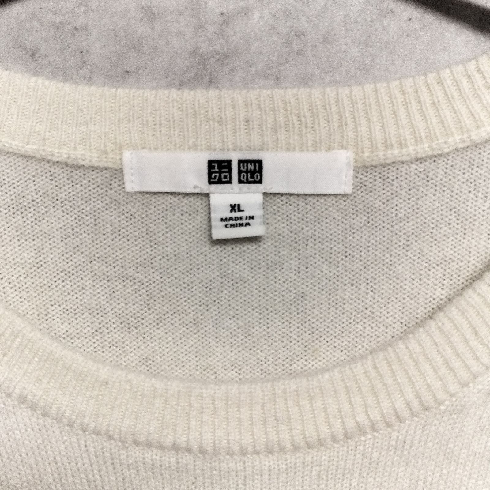 美品】UNIQLO カシミヤクルーネックセーター XLサイズ オフホワイト