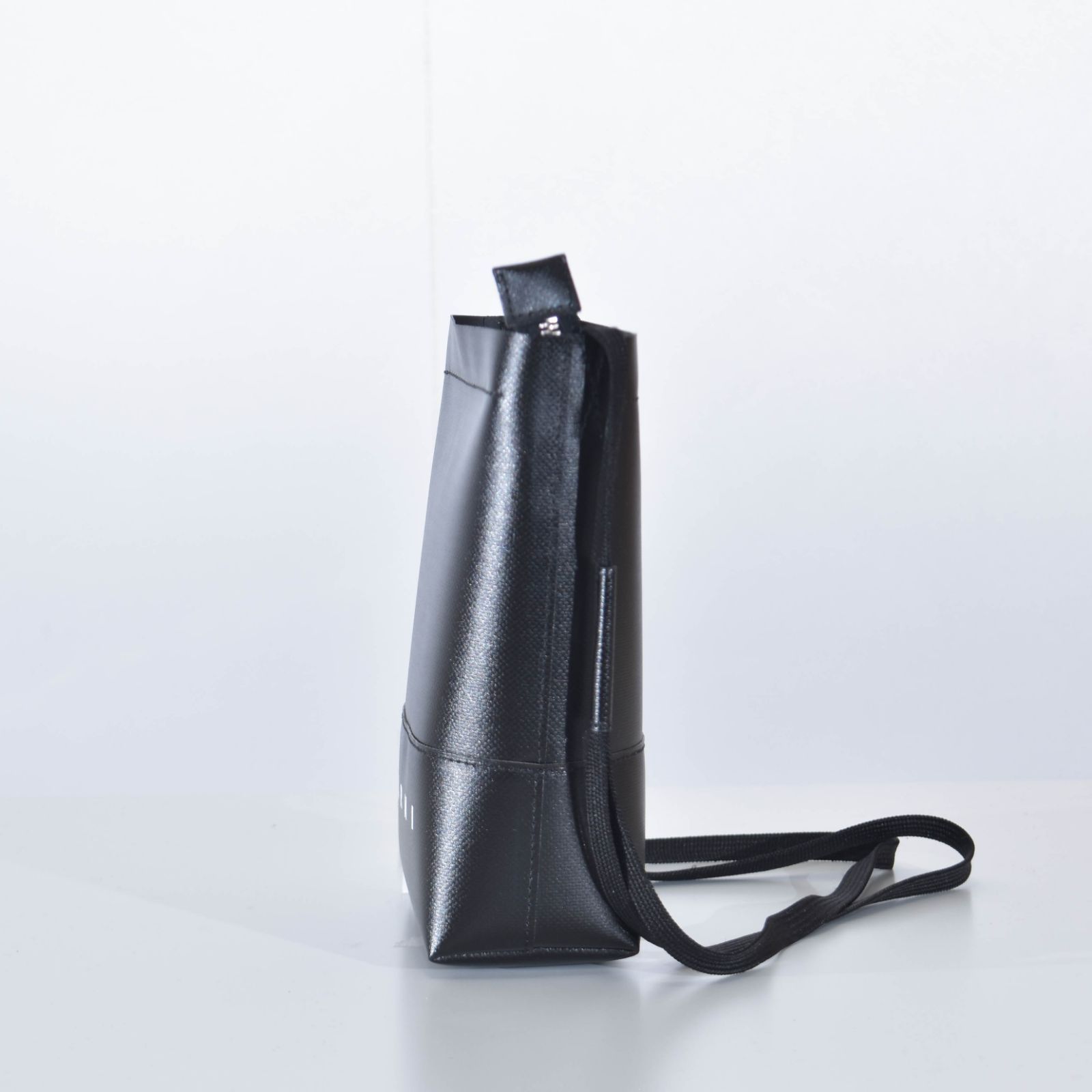 マルニ ショルダーバッグ PVC MARNI SBMQ0068A0 P5769 00N99