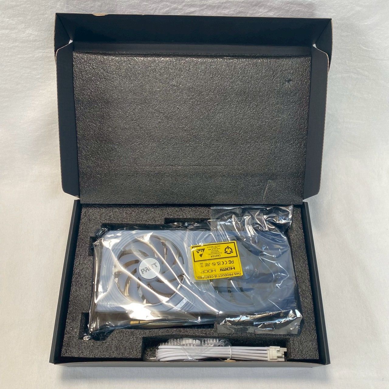 現状品】Palit/GeForce/RTX/4060/Ti/White/8GB/箱/付属品あり/No.3175 