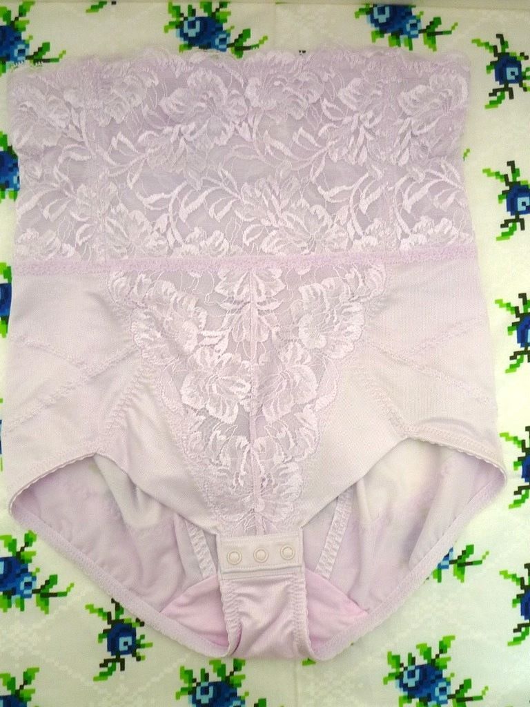 定価44000円 シャンデール 最 補正下着 ミドルウエストガードル サイズ82 ピオニーパープル 豪華ストレッチレース くびれ _MP1